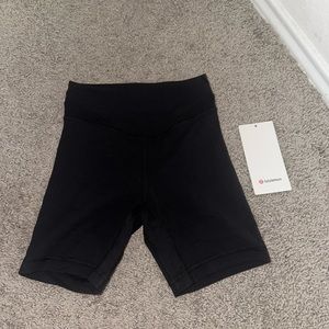 Lululemon 6” Align biker shorts